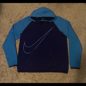 Woman’s Nike Dri-Fit Hoody Blue L